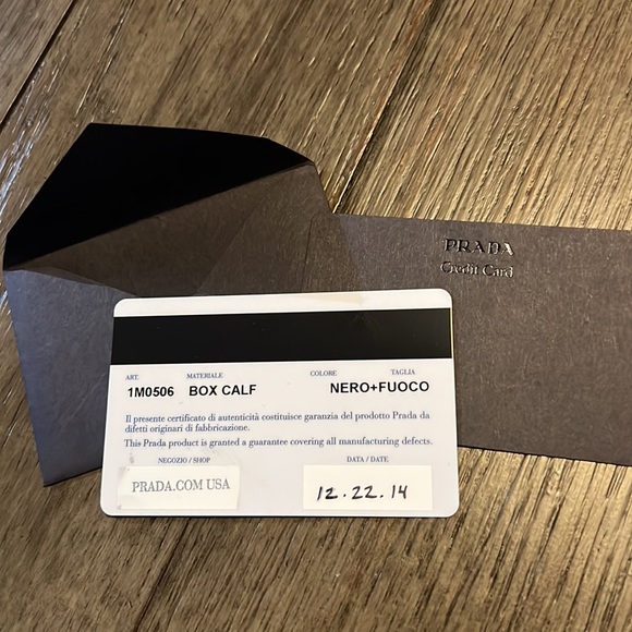 Prada Wallet Authentic - Picture 7 of 9